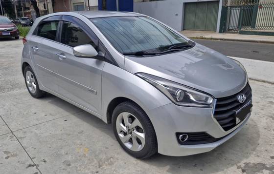 HYUNDAI HB20 1.6 PREMIUM 16V FLEX 4P AUTOMÁTICO HYUNDAI HB20 1.6 PREMIUM 16V FLEX 4P AUTOMÁTICO